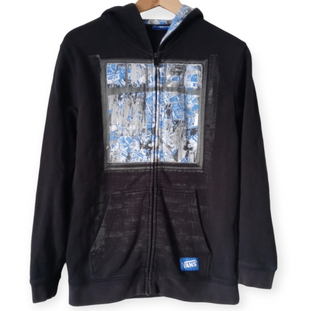 VANS YOUTH ZIPPER UP LONG SLEEVE HOODIE. SIZE XL. COLOR BLACK.